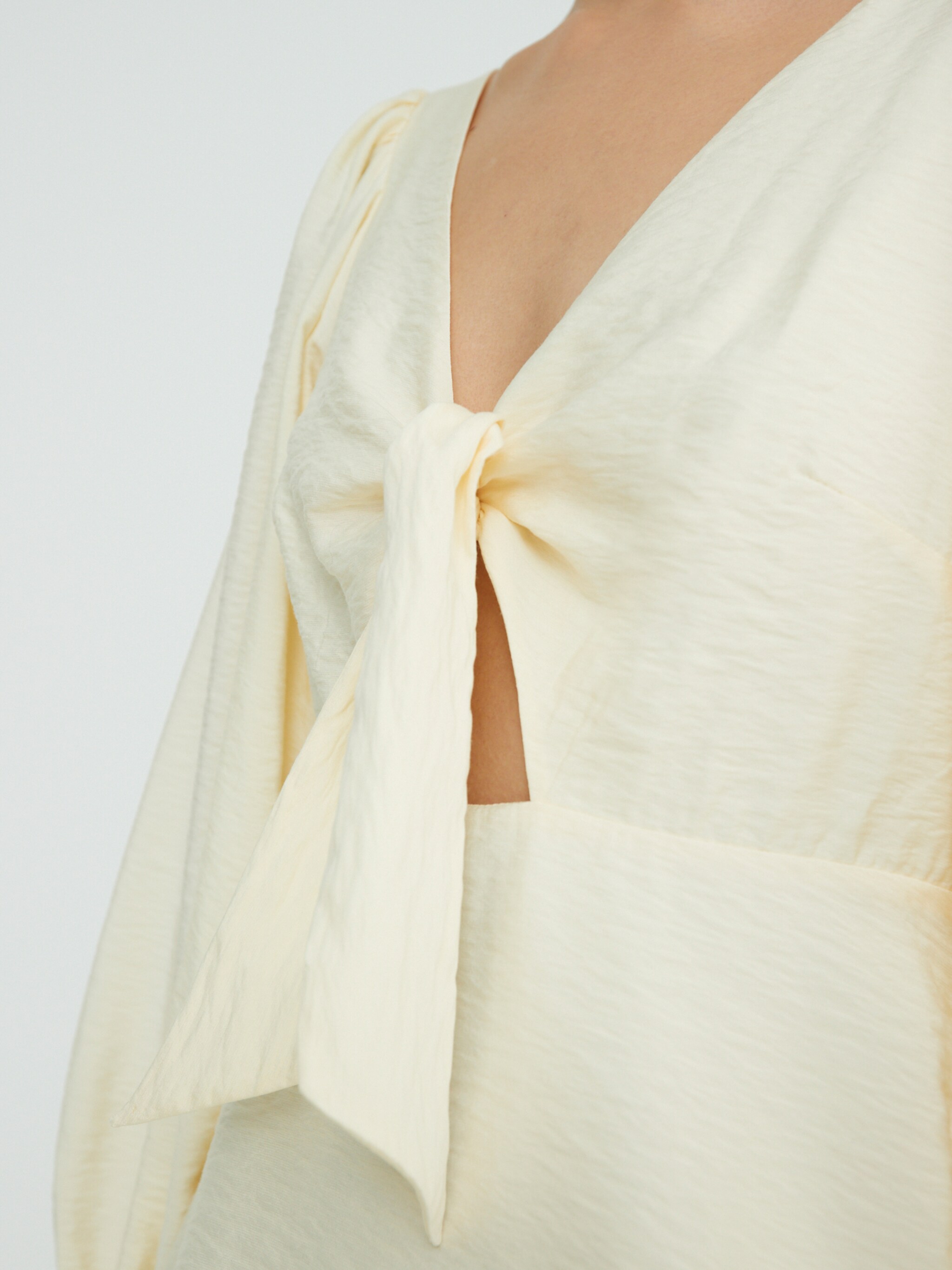 EDITED Produkte Kleider 'Neah' creme