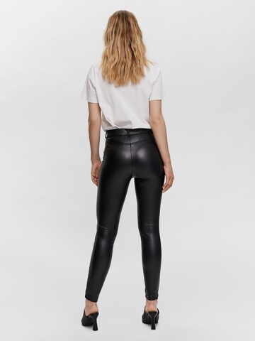 VERO MODA Skinny Hose 'AUGUSTA' in Schwarz