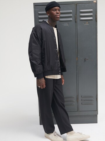 Sinned x ABOUT YOU Between-season jacket 'Jamie' in Grey: front