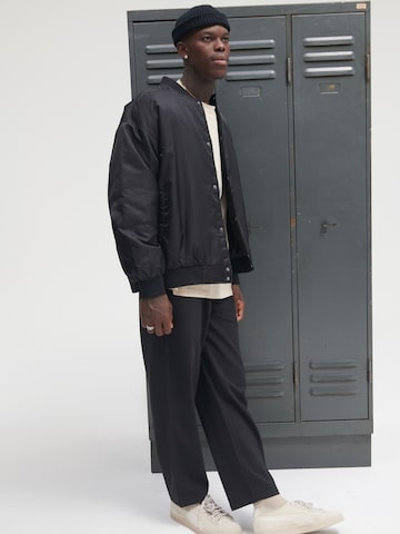 Sinned x ABOUT YOU Between-Season Jacket 'Jamie' in Grey: front