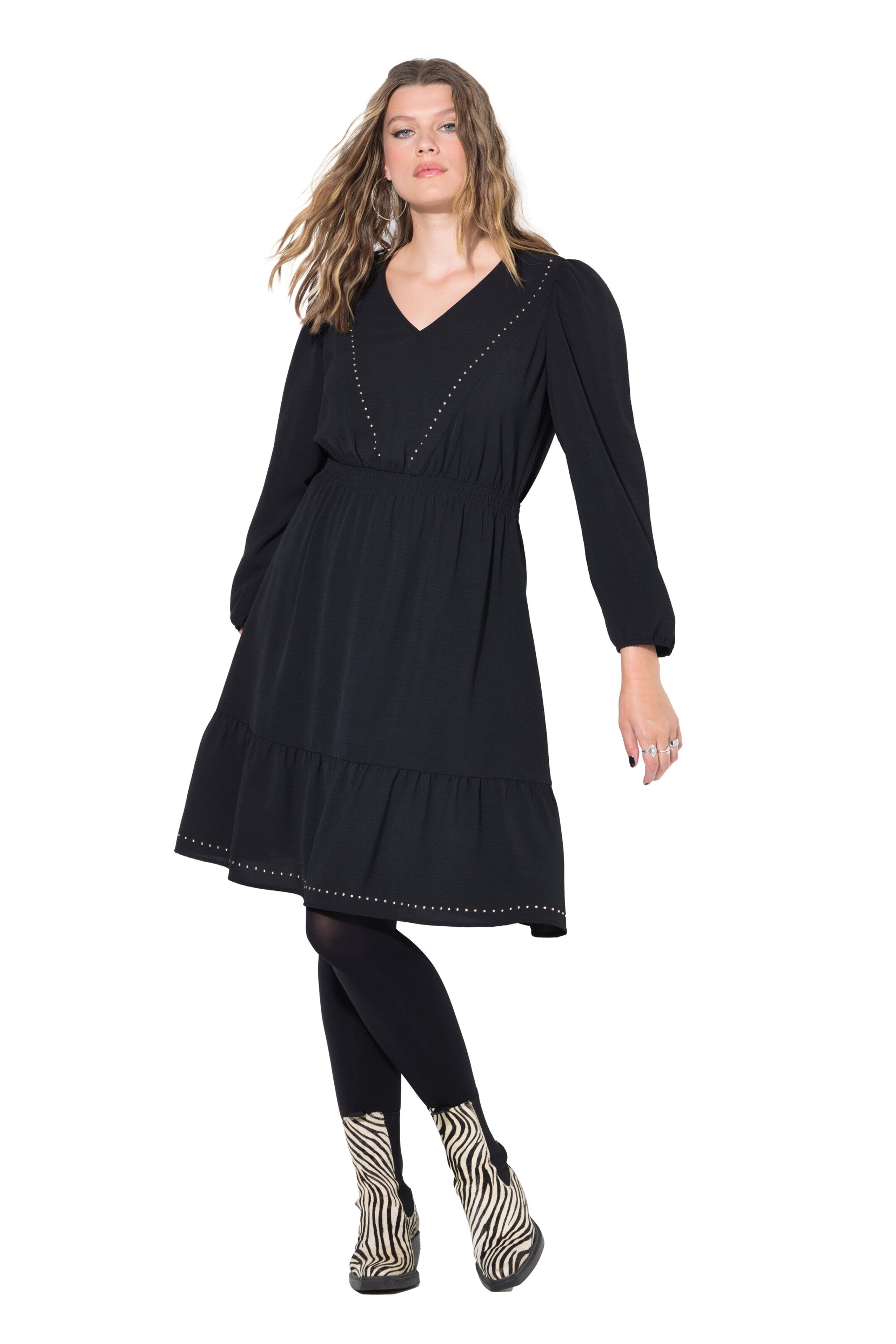 Studio Untold Dress in Black: front
