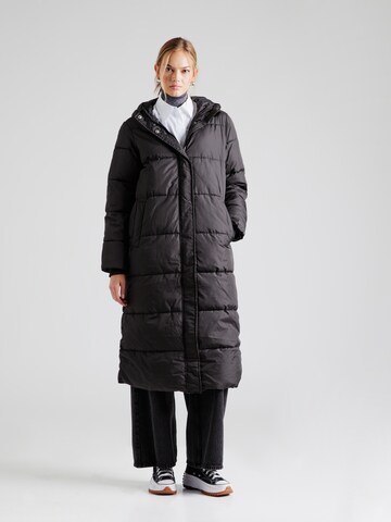 Cappotto invernale 'MADDIE' di PIECES in nero: frontale