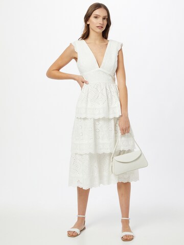 Robe de cocktail True Decadence en blanc