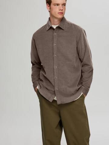 SELECTED HOMME Regular Fit Skjorte 'SLHRegowen' i brun
