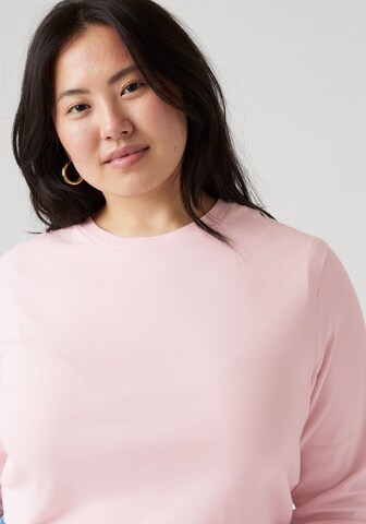Levi's® Plus Shirt in Pink