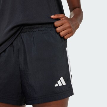 ADIDAS SPORTSWEAR Regular Sportshorts 'Essentials' in Schwarz