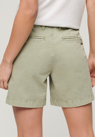 Superdry Loosefit Shorts 'CLASSIC' in Grün