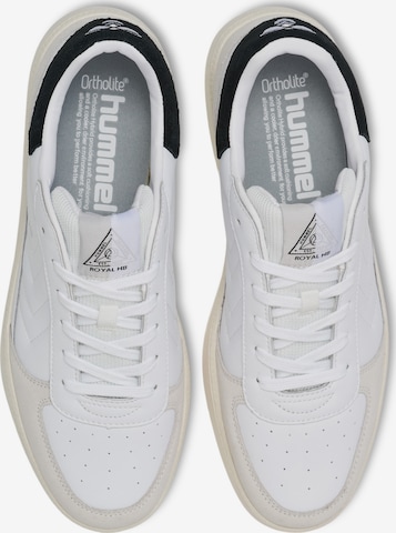 Hummel Sneaker in Grau