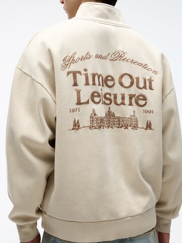 Pull&Bear Sweatshirt in Beige