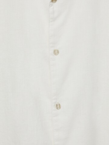 Pull&Bear Comfort fit Button Up Shirt in White