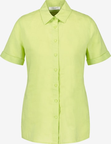 GERRY WEBER Blouse in Green: front