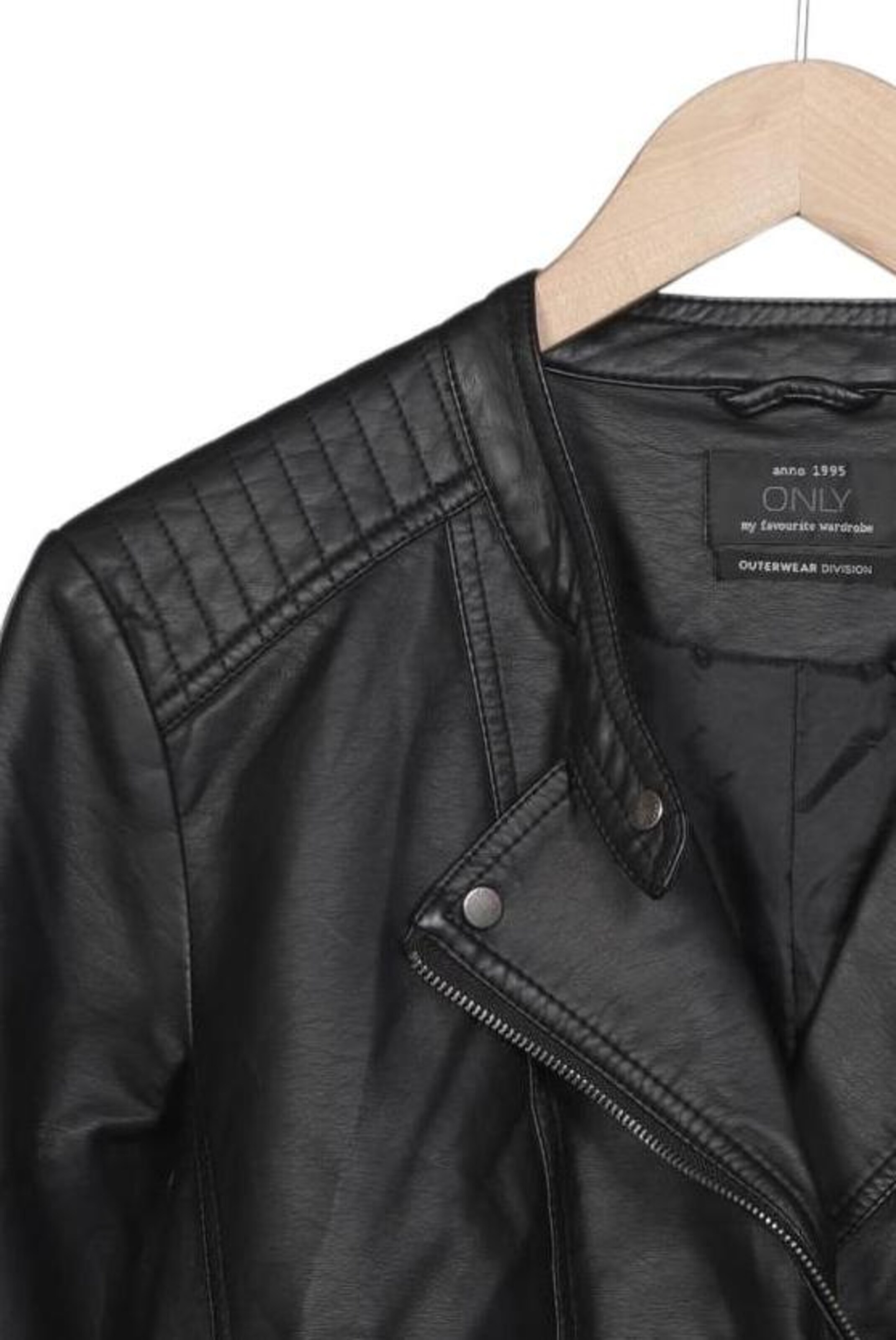 ONLY Jacket & Coat in L in Black