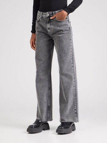 ABOUT YOU Regular Jeans 'Tanisha' in Grey: front