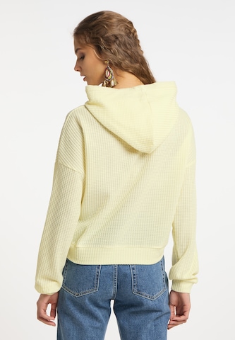 IZIA - Sudadera en amarillo