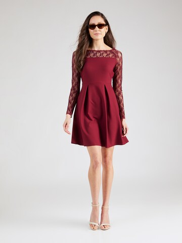 Robe 'Willow' ABOUT YOU en rouge