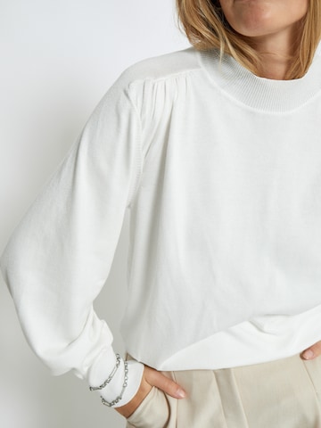 Pull-over 'Ilma' minus en blanc