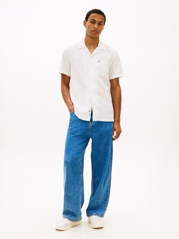Tommy Jeans Regular fit Button Up Shirt in White