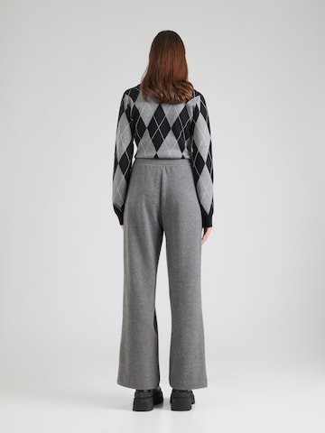 s.Oliver Wide leg Pleated Pants in Grey