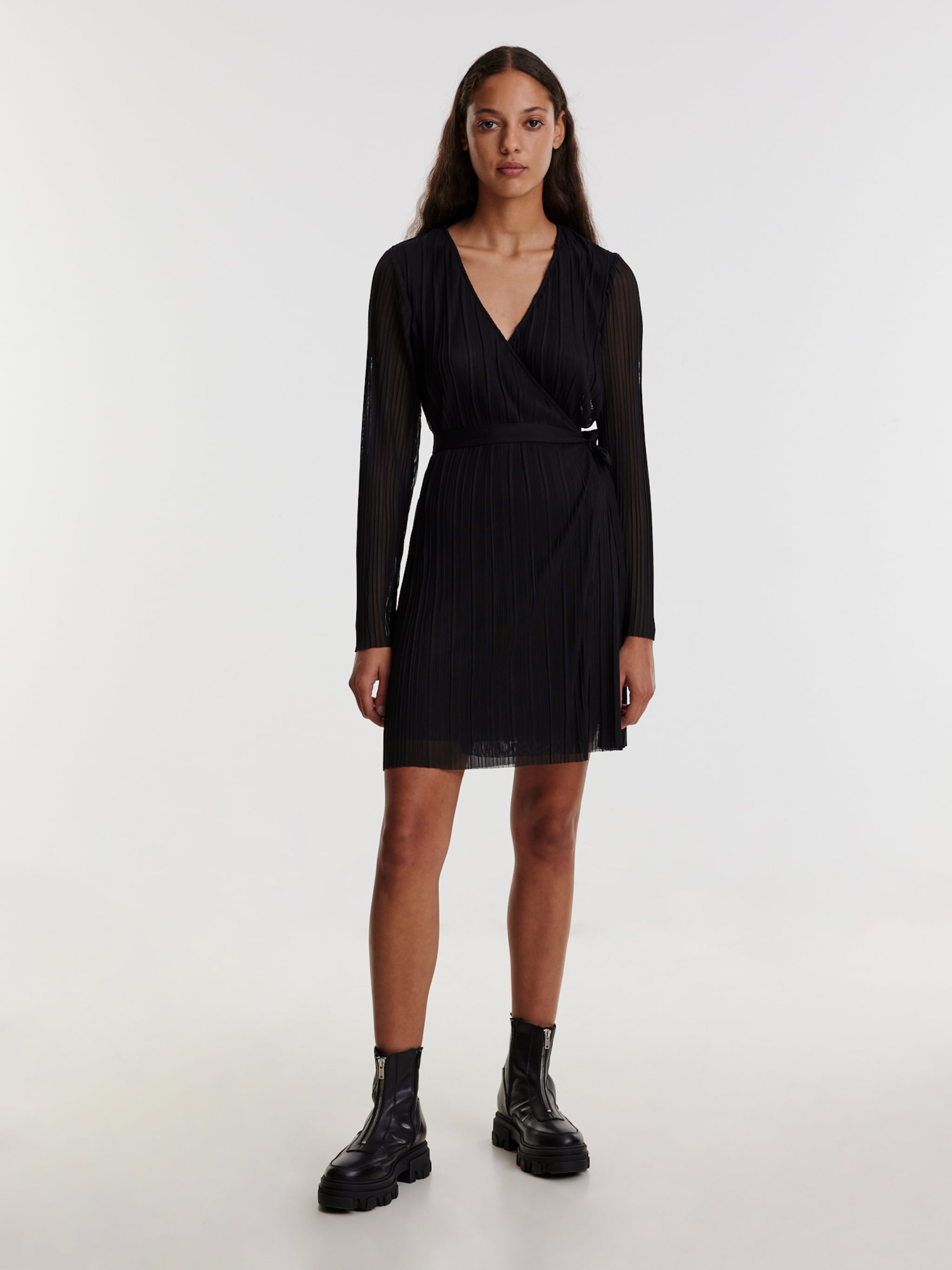 EDITED Produits Robe 'Samantha' noir