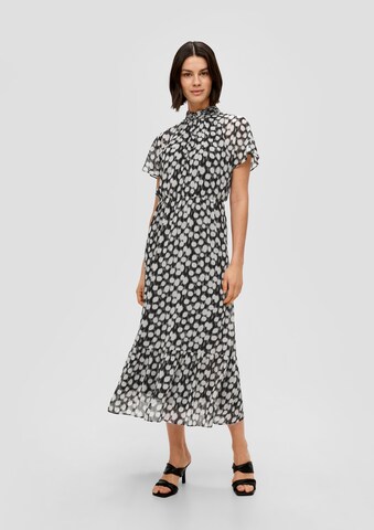 s.Oliver BLACK LABEL Kleid in Schwarz: Vorderseite
