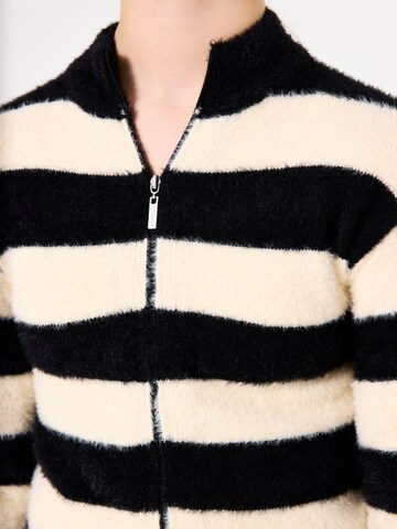 GARCIA Knit cardigan in Black