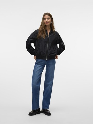 VERO MODA Tussenjas 'SNKatarina' in Zwart
