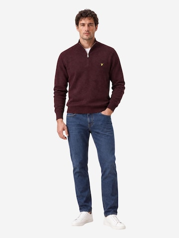 Lyle & Scott Tröja 'Cotton Merino Quarter Zip Jump 263MLSKN2112VC' i röd