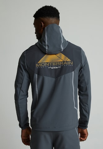 MONTERRAIN Between-Seasons Coat in Grey