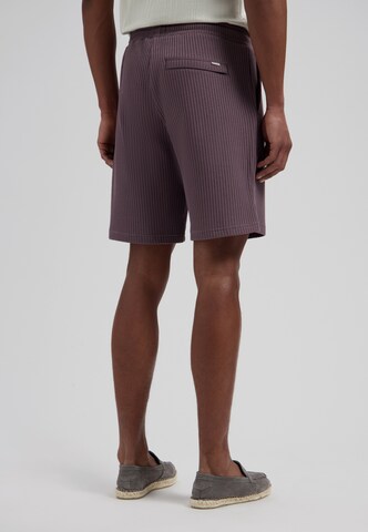 Dstrezzed Regular Shorts in Lila