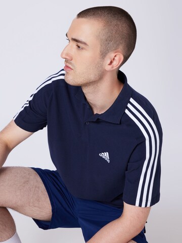ADIDAS SPORTSWEAR Sportshirt 'Essentials Piqué Embroidered Small Logo 3-Stripes' in Blau