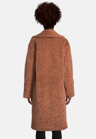 RINO & PELLE Between-Seasons Coat 'Jix' in Brown