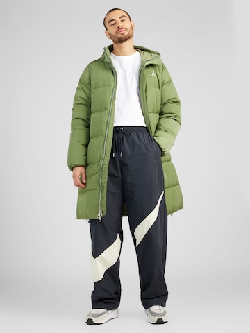 Manteau d’hiver 'ESS STMT' Jordan en vert