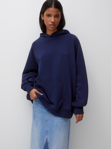 Pull&Bear Sweatshirt in Blauw: voorkant