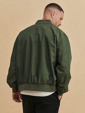 DAN FOX APPAREL Between-season jacket 'Rasmus' in Green