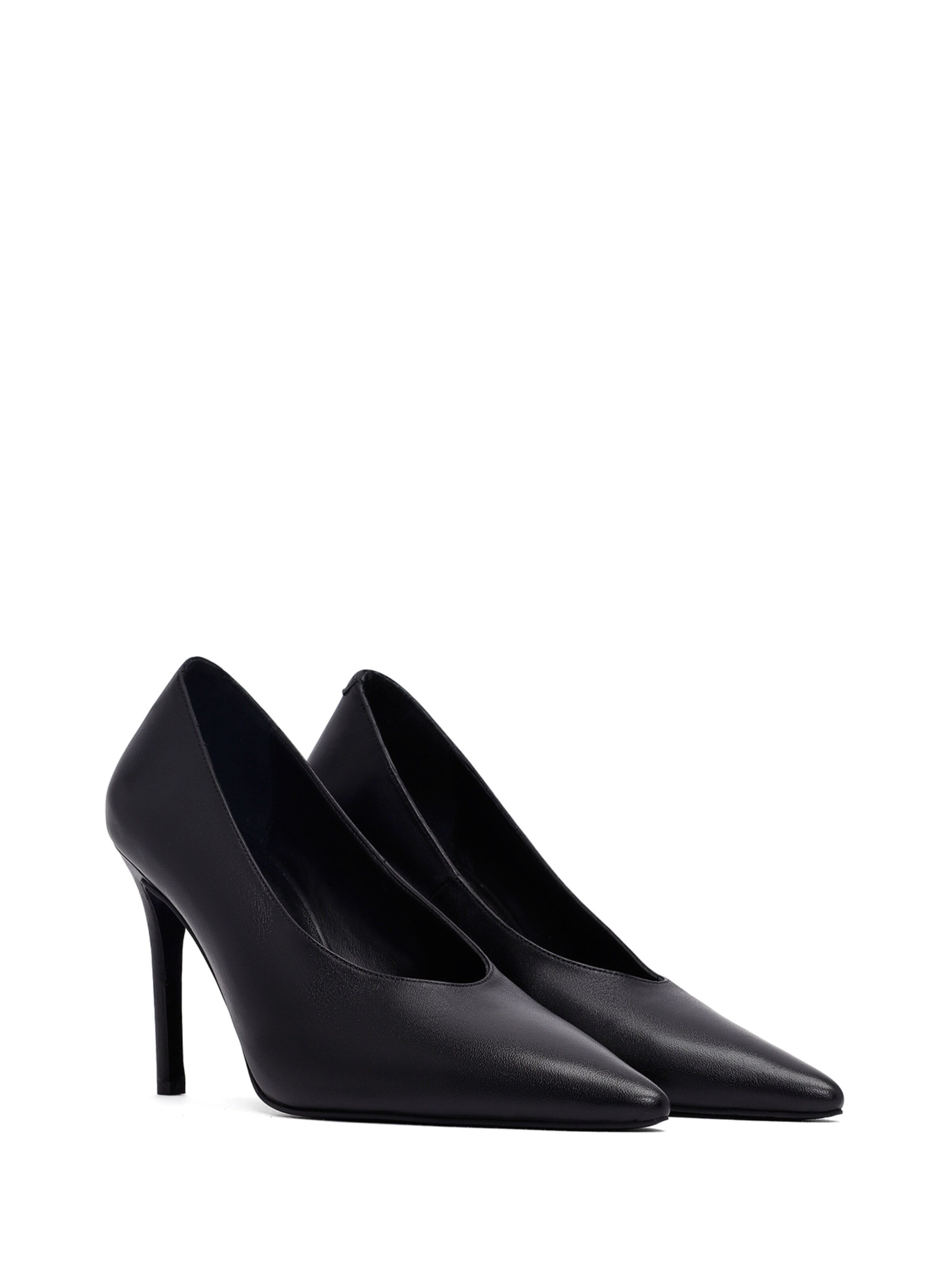 Derimod Pumps in Black
