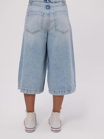 IT'S BASIC Baggy Jeans 'SUPER BAGGY BERMUDA SHORT'‌‌ in Blau