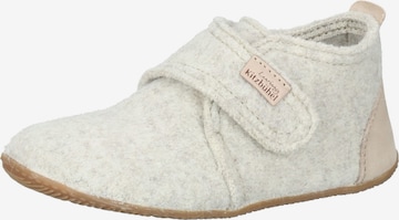 Living Kitzbühel Slippers in White: front