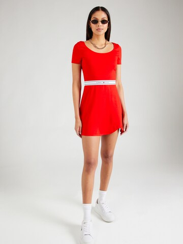 Tommy Jeans - Vestido en rojo