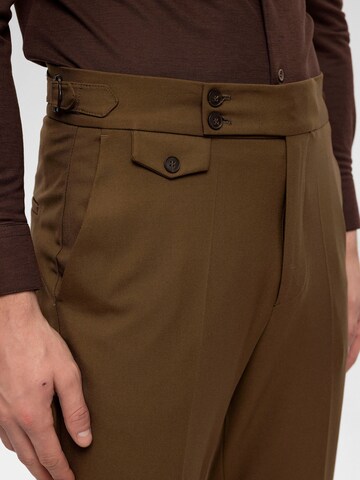 Coupe slim Pantalon Antioch en marron