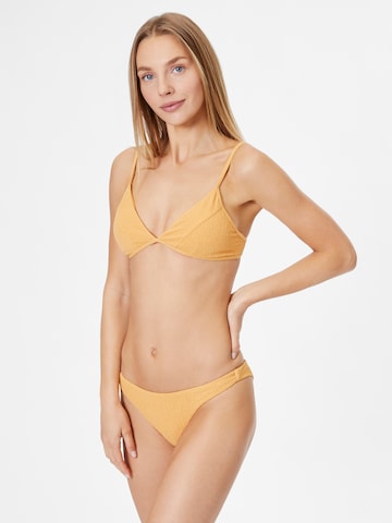 BILLABONG Športne bikini hlačke | zlata barva