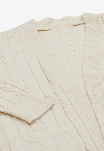 aleva Knitted Coat in White
