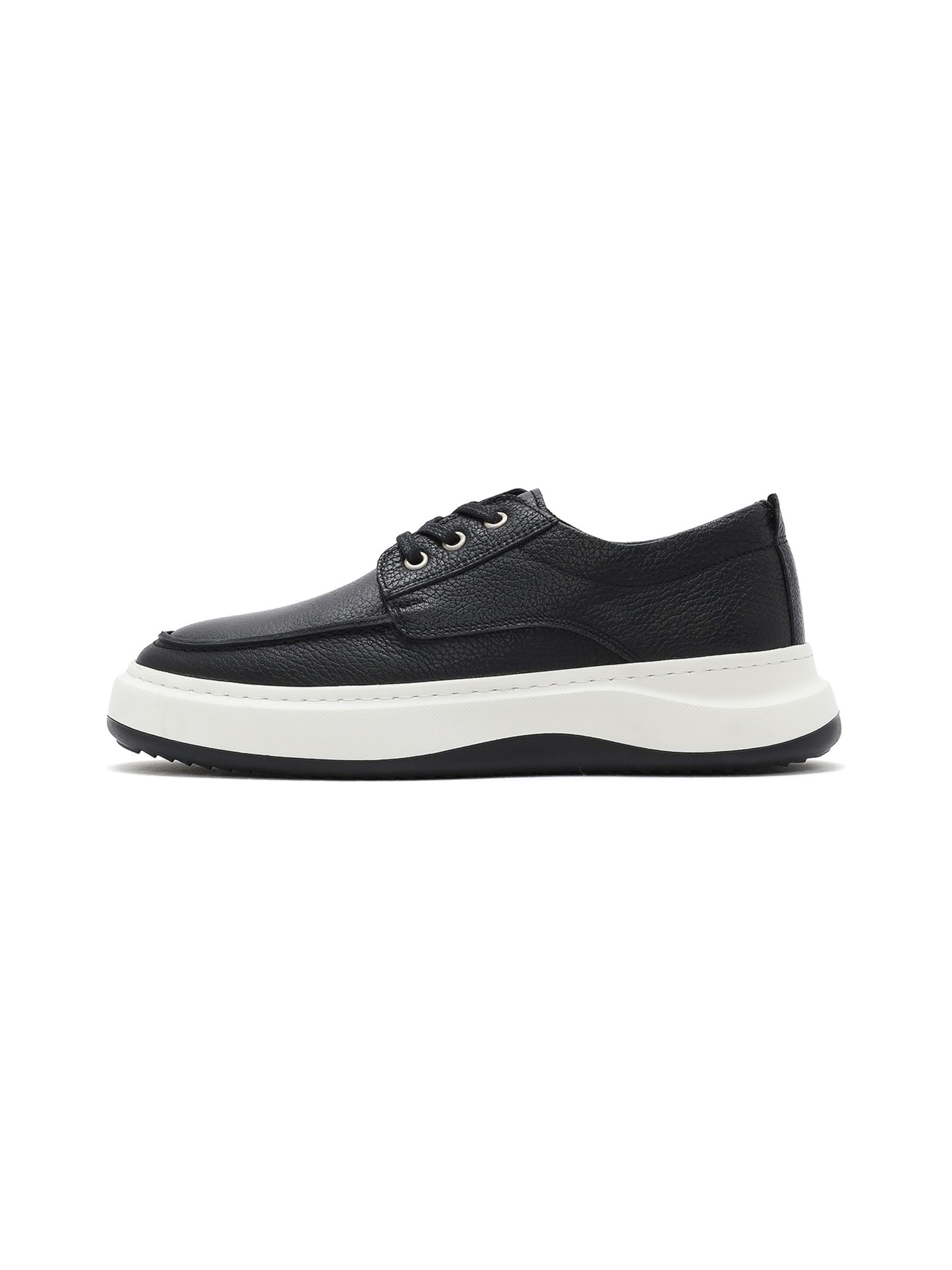 Derimod - Sapato com atacadores em preto: frente