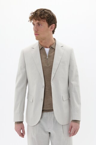 Matinique Regular fit Colbert 'Geogre' in Beige: voorkant