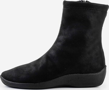 Arcopedico Ankle Boots in Black