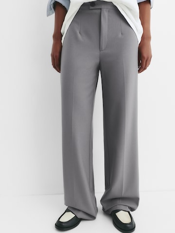 Largi Pantaloni cu dungă de la Pull&Bear pe gri: față