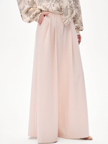 Blue Shadow Wide leg Pants in Beige