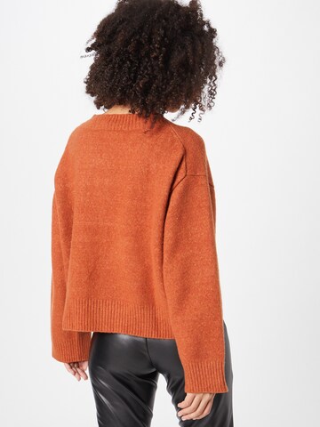WEEKDAY Sweter 'Ergo' w kolorze brązowy