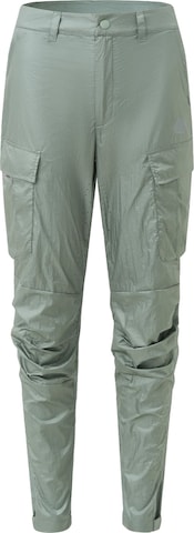Coupe slim Pantalon cargo 'Mont Blanc Cargo Pants' Jelenew en vert : devant