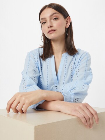 Kaffe Blouse in Blue