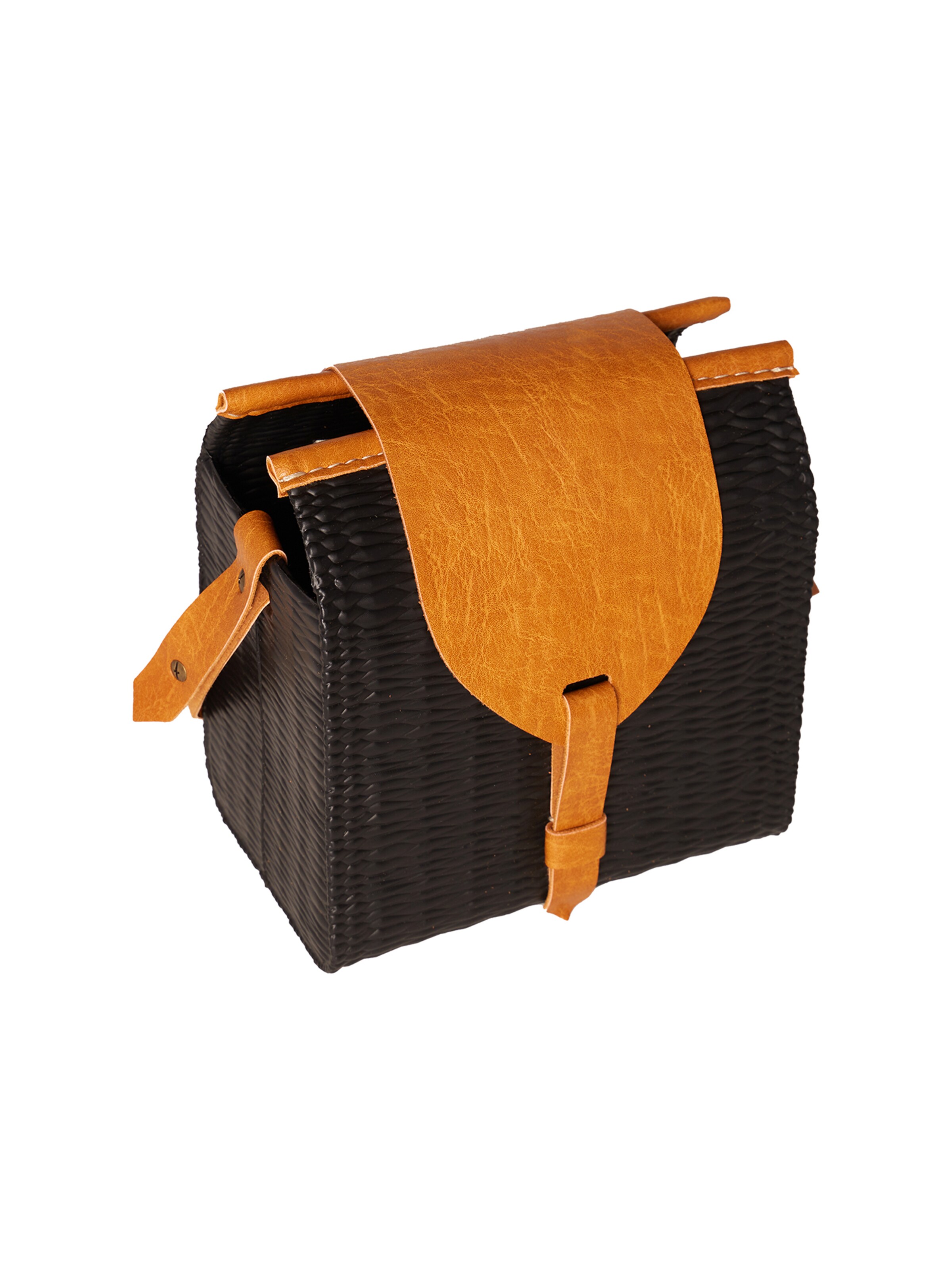 O bag Shoulder Bag in Black